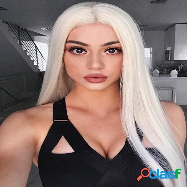 Mulher branca longa reta Cabelo parte intermediária