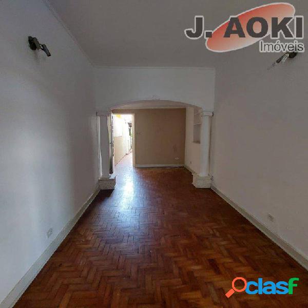 Casa para aluguel possui 69 m² com 2 quartos