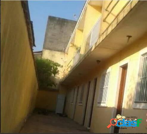 SOBRADO EM CONDOMINÍO FECHADO