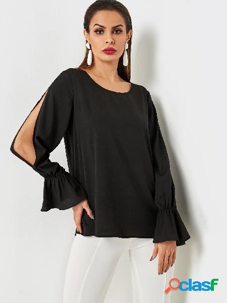 Blusa preta com decote redondo cortado Design mangas