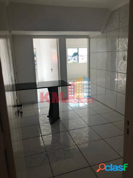 Aluga-se apartamento no bairro Paredões