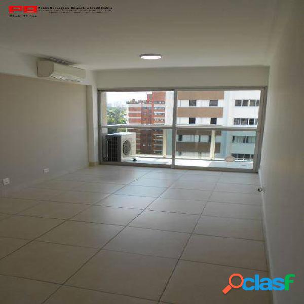 Apartamento 2 dormitórios - Moema