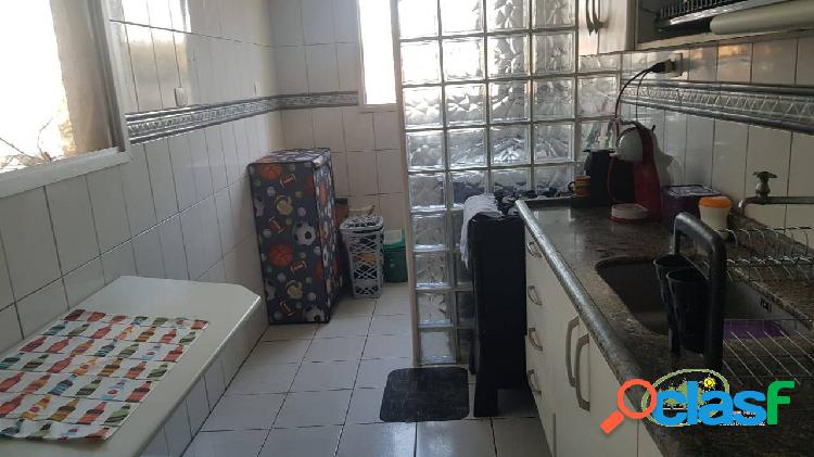 Apartamento - Z. Leste