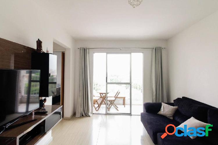 Apartamento com 2 quartos + Varanda gourmet + Vaga coberta