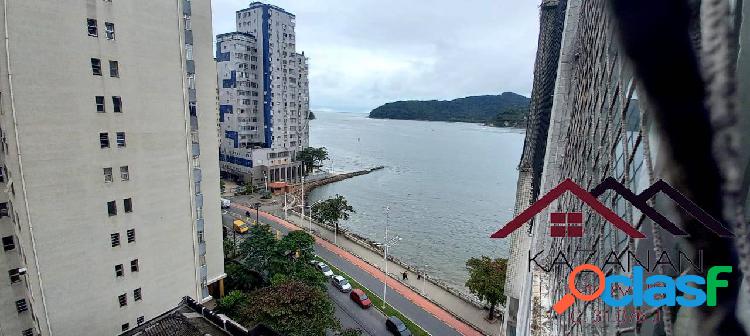 Apartamento de 01 dormitório,frente ao mar, bairro Boa