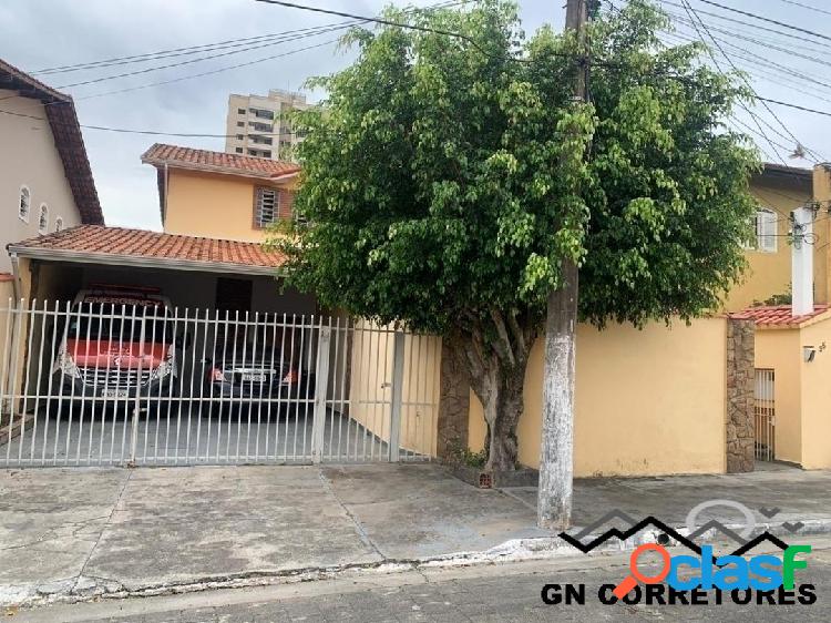 Excelente casa em Jardim dos Eucaliptos