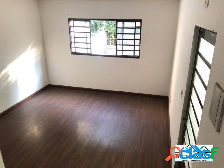 Sobrado á Venda - 2 dorm. - 2 vagas - Taboão da Serra