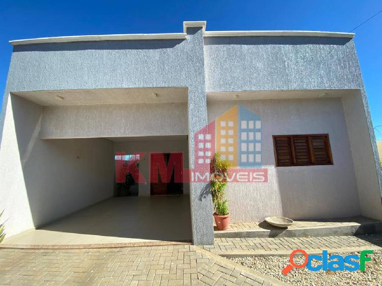 Vende-se ótima casa no bairro Bela Vista