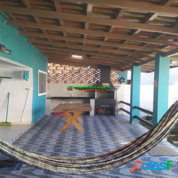 Linda casa com 02 Dormitórios em Caraguatatuba