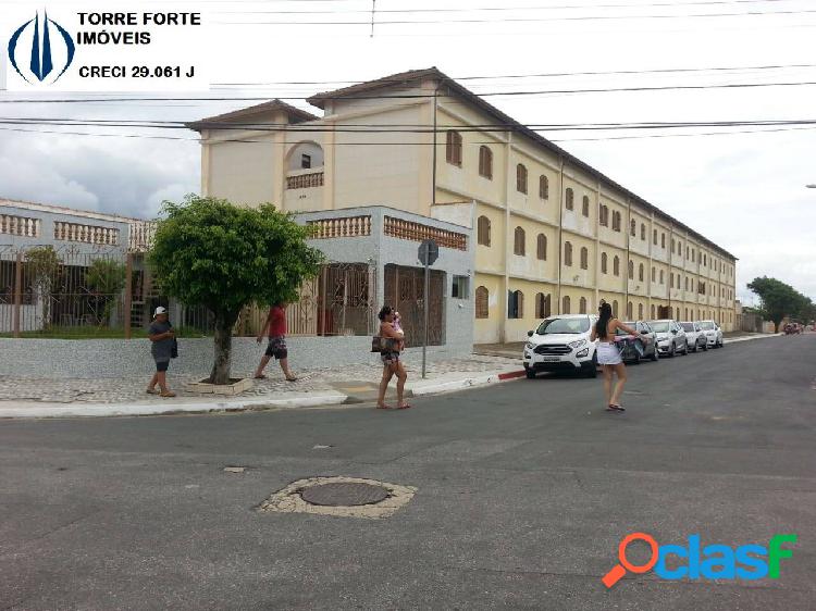 Apartamento com 1 dormitórios e 1 vaga na Praia Grande