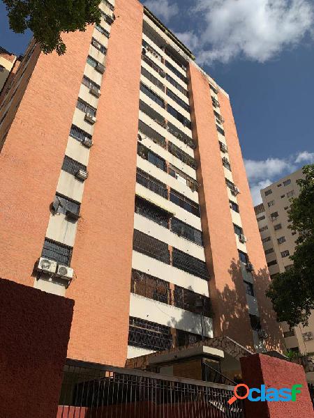 Remax vende Apartamento en Residencias Parque Prebo piso