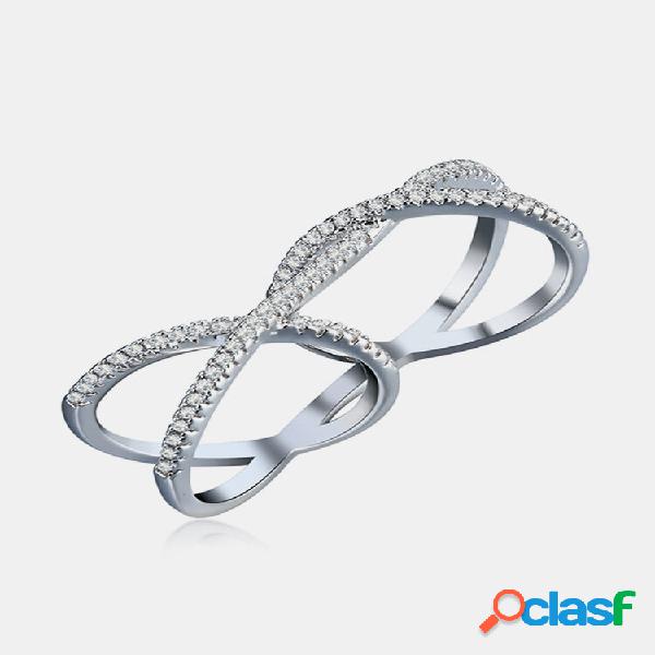 Anel especial feminino com dois anéis de zircão anexado