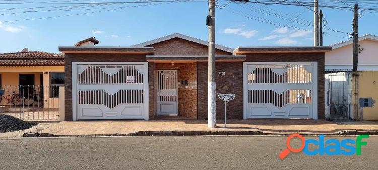 Casa no Centro Artur Nogueira - SP