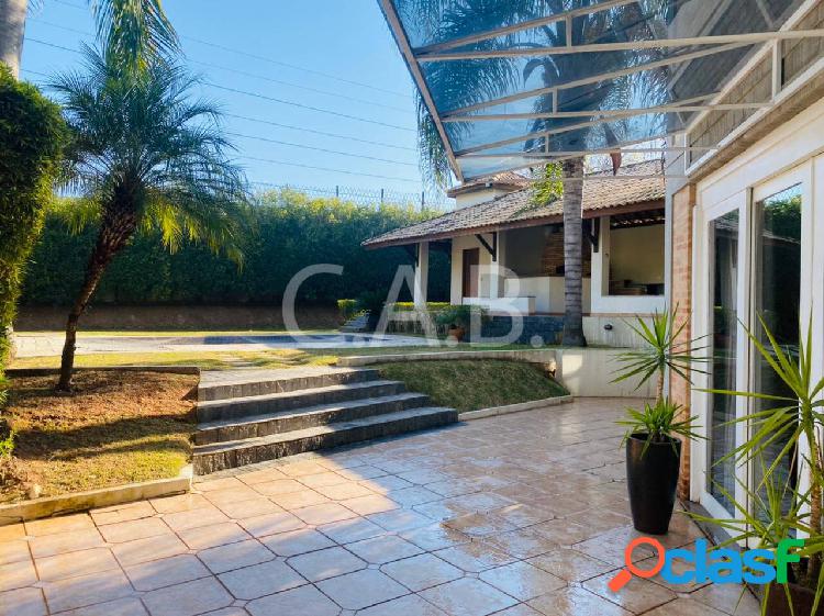 Casa no Tamboré 3 em Alphaville- 4 suites