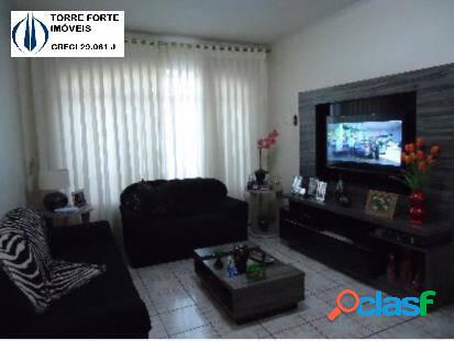 Sobrado Triplex com 3 dormitórios, suíte na Chácara