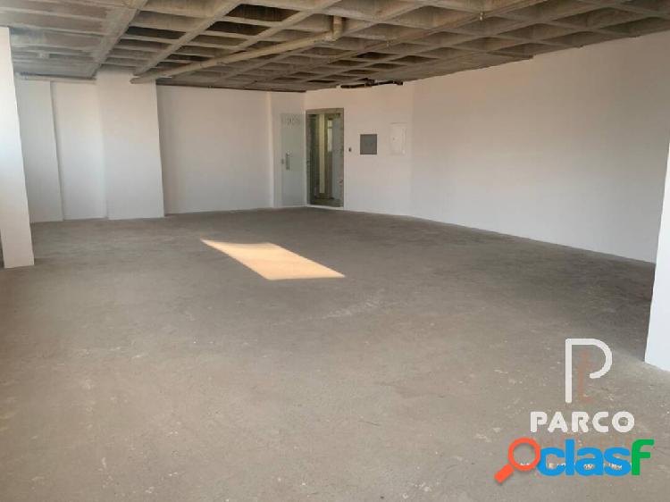 Sala com garagem para venda no Santo Agostinho