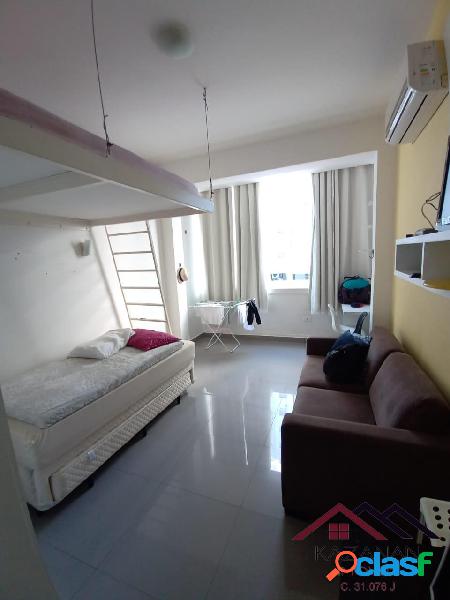 Apartamento - Mobiliado - Boqueirão - Santos