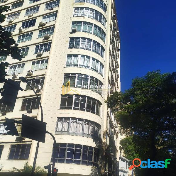 Apartamento em ótima localização em Copacabana
