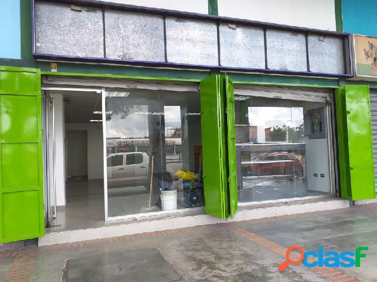 ALQUILER DE LOCAL COMERCIAL AL PIE DE CALLE DEL C.C LA