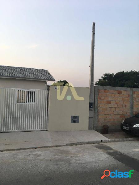 Casa 2 Dormitórios no Bairro Jardim Regina em