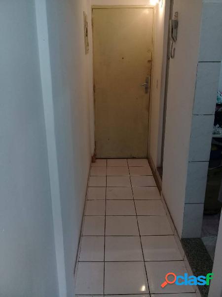 Apartamento - Conjugado bem dividido Quarto Amplo