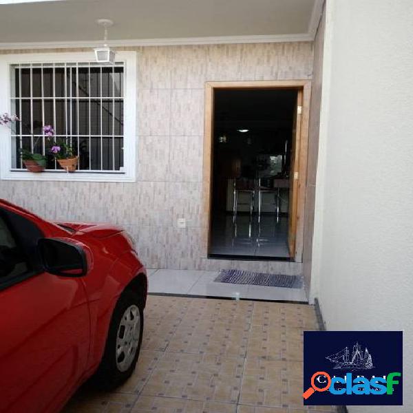 Casa com 2 Quartos e 2 banheiros à Venda, 97 m² por R$