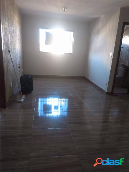 Vende-se Apt de 3 quartos - QN E 6 - Comercial Norte -