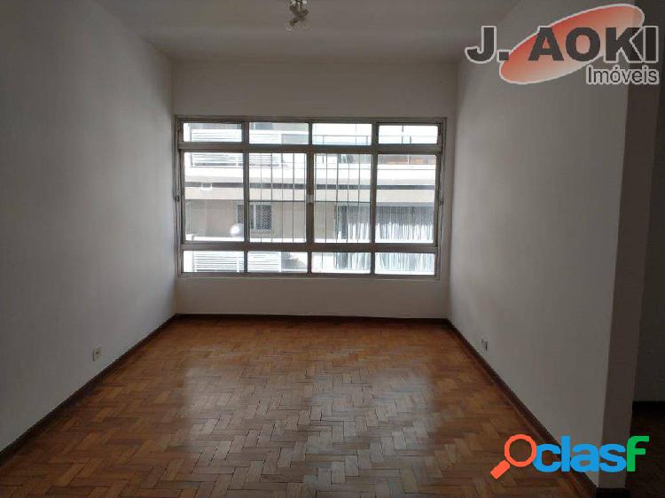 Apartamento para aluguel possui 86 m² com 2 quartos