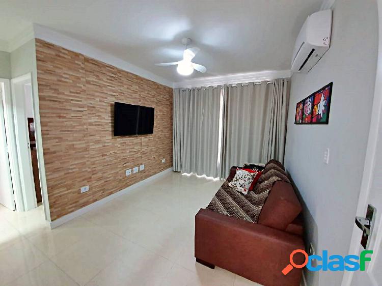 LINDO APARTAMENTO, REFORMADO, 02 QUADRA DA PRAIA!