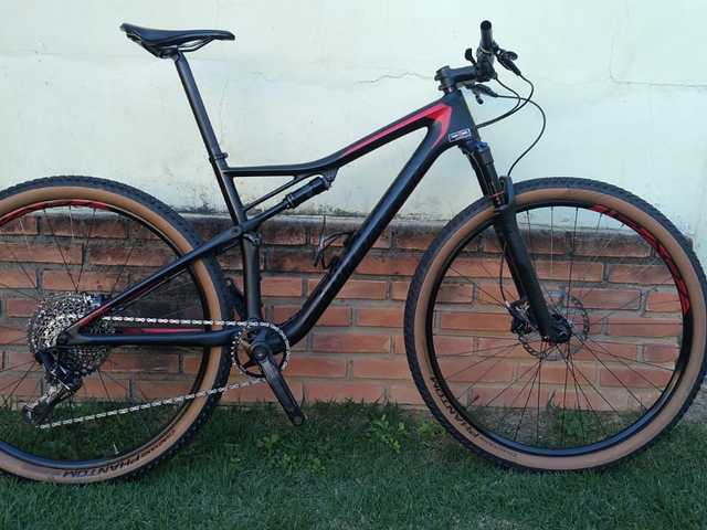 Specialized Epic Comp Carbon Full