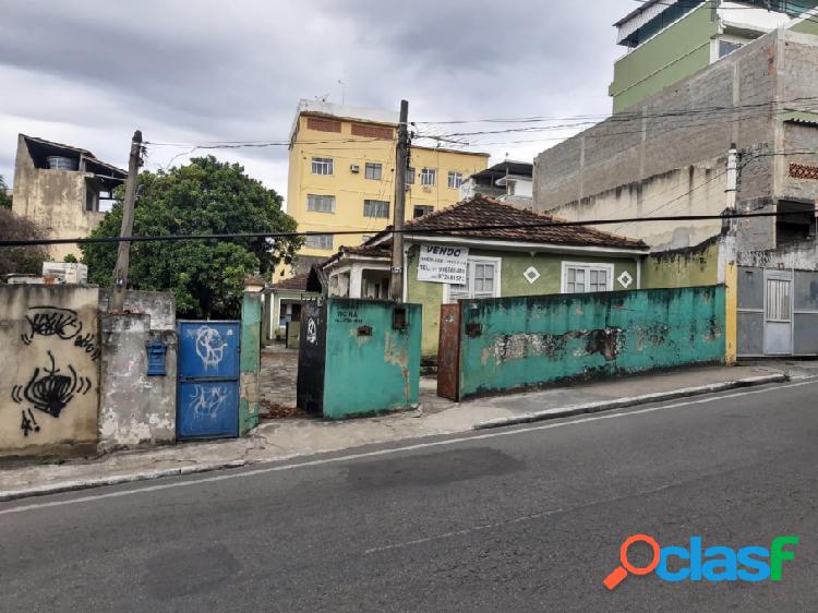 CASA COM TERRENO FRENTE DE RUA - Venda - Nilxc3xb3polis - RJ