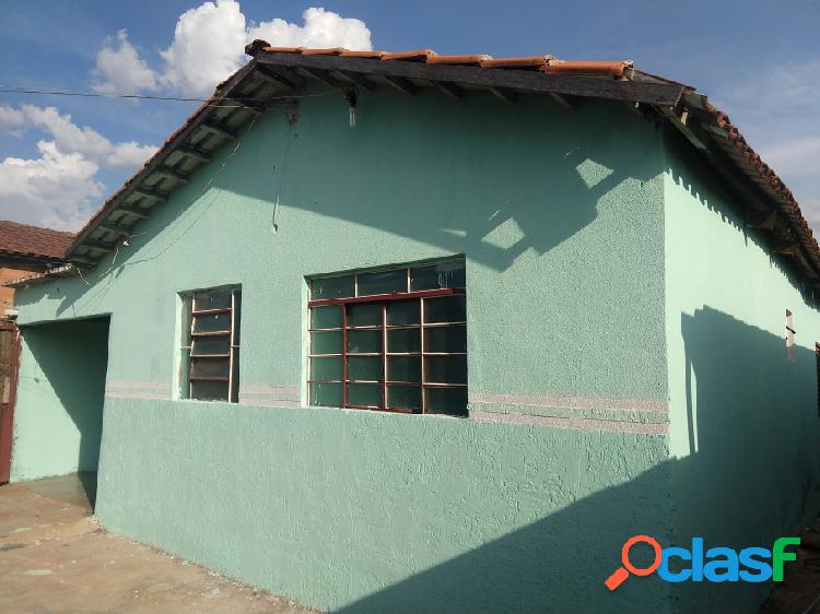 Casa - Venda - Goianxc3xa1polis - GO - Conjunto Habitacional