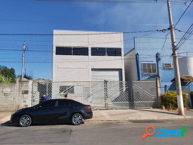 Galpão para Locação de 390 m² Industria e Comercial