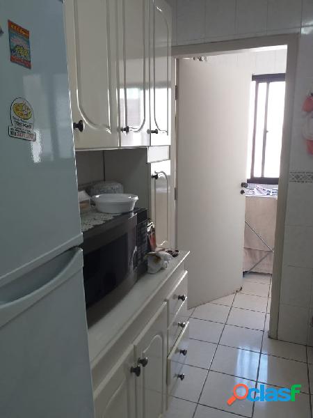Apartamento com 2 quartos, 75m², à venda
