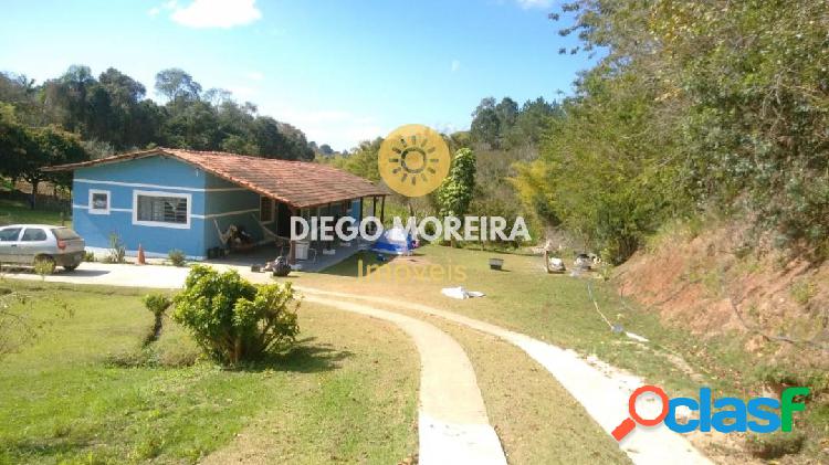 Chácara á venda em Atibaia com área total de 4.800 m²