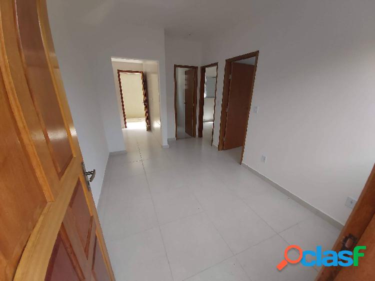 Excelente Casa em condomínio com 2 Dormitórios a Venda