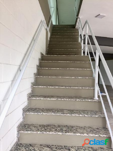 Galpão, 200m², à venda