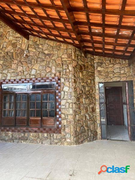 Oportunidade Casa com 3 Dormitórios e 1 Suíte a Venda