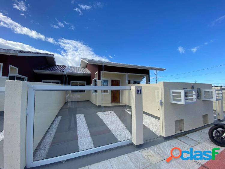 Casa com 2 dormitórios a venda 50,00 m² por R$ 200.000 -