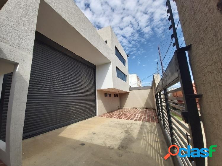 VENDO GALPÓN EN ZONA INDUSTRIAL LOS JARALES 700 M2