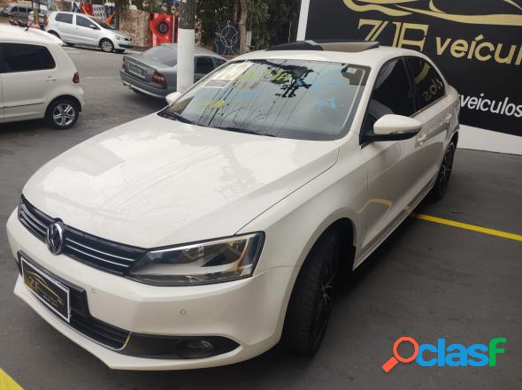 VOLKSWAGEN JETTA HIGHLINE 2.0 TSI 16V 4P TIPTRONIC BRANCO