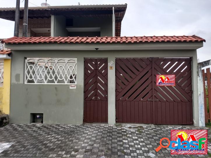 Lindo Sobrado á 500 metros da praia - Mongaguá na Mendes