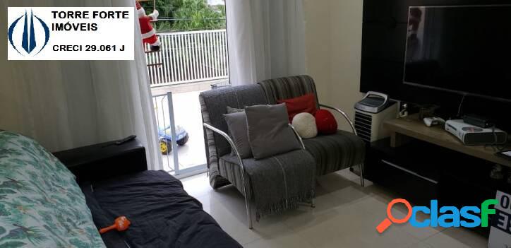 Lindo sobrado com 3 dormitórios no Jardim Vila Galvão
