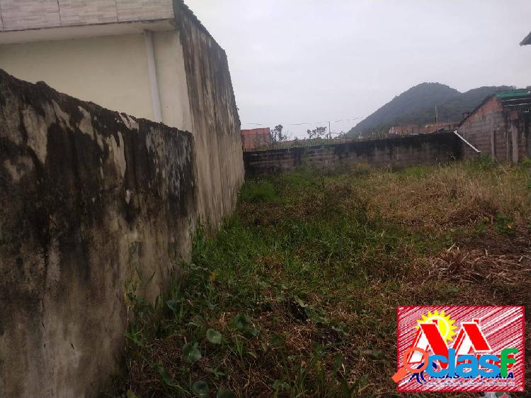 Terreno Lote inteiro e com escritura no Jardim Praia Grande