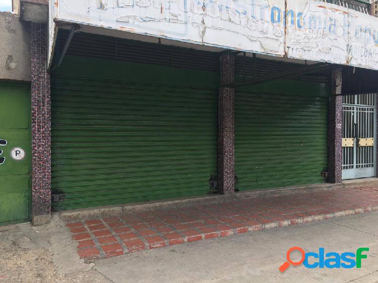 Local en Alquiler 80 m2 en Guacara, Calle Laurencio Silva