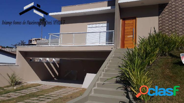 Excelente casa com 3 dormitórios e 1 suíte em condomínio