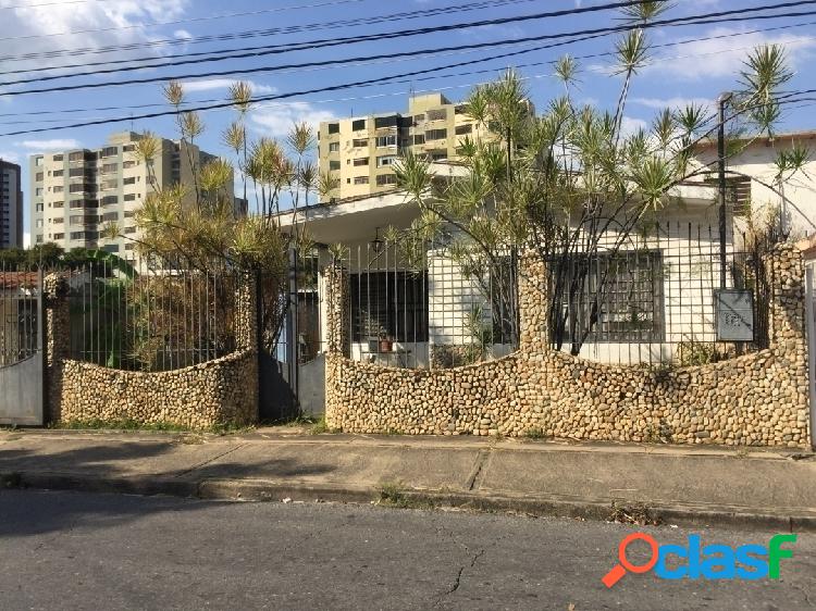 (400 M2) Casa para Remodelar en Campo Alegre