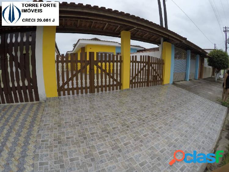 Casa com 3 dormitórios, 1 suíte e 5 vagas em Bertioga