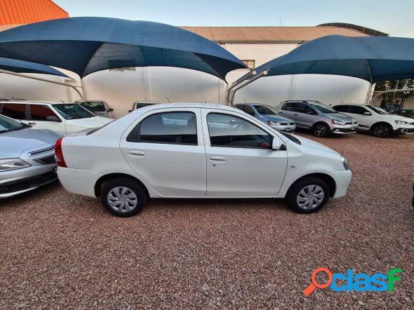 TOYOTA ETIOS X SEDAN 1.5 FLEX 16V 4P MEC. BRANCO 2017 1.5