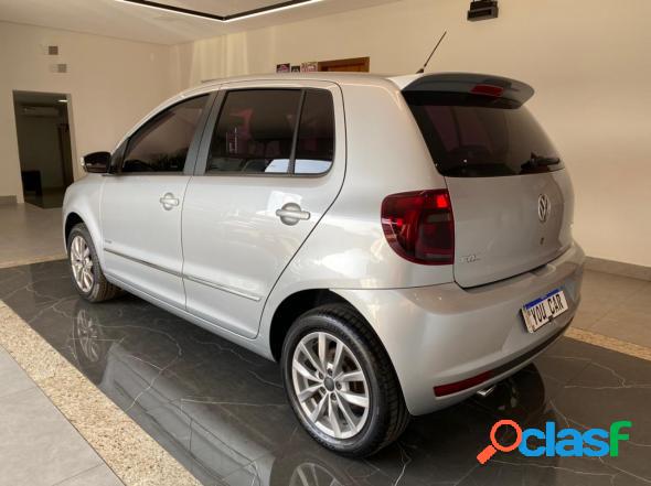 VOLKSWAGEN FOX PRIMEHIGLI. 1.6 TOTAL FLEX 8V 5P PRATA 2013